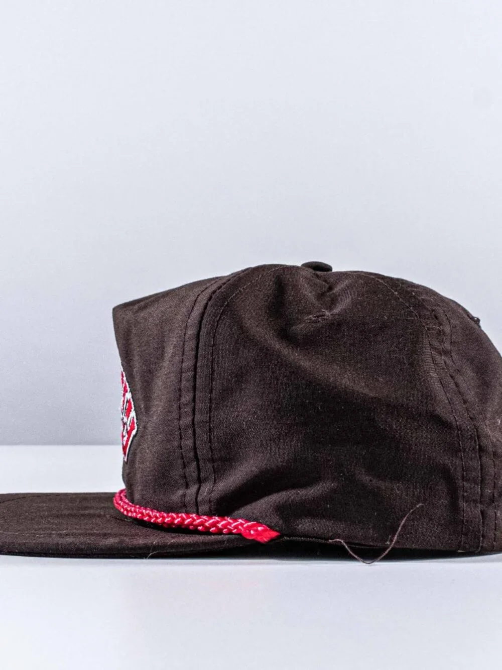 Vintage 80s Grizzly Beer Rope Snapback Hat Canadian Lager Cap